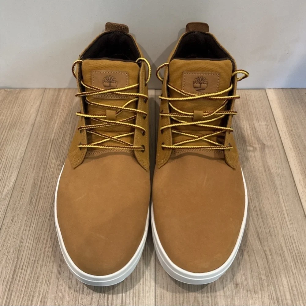 Timberland Men's Davis Square Chukka Boots brown size 12
